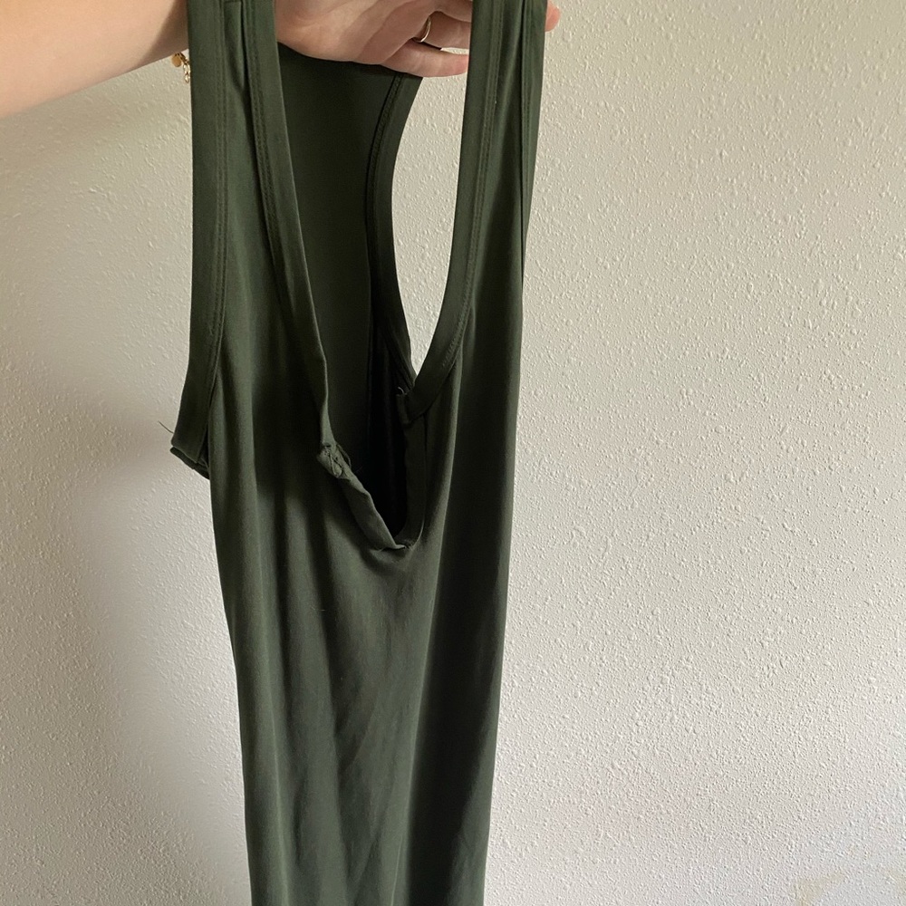 BODYCON OLIVE DRESS 🌿🍃 - Picture 2 of 6